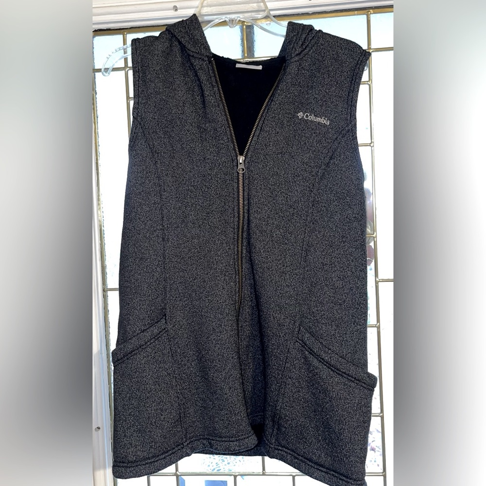 Columbia vest